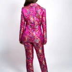 tailleur rose femme élégant